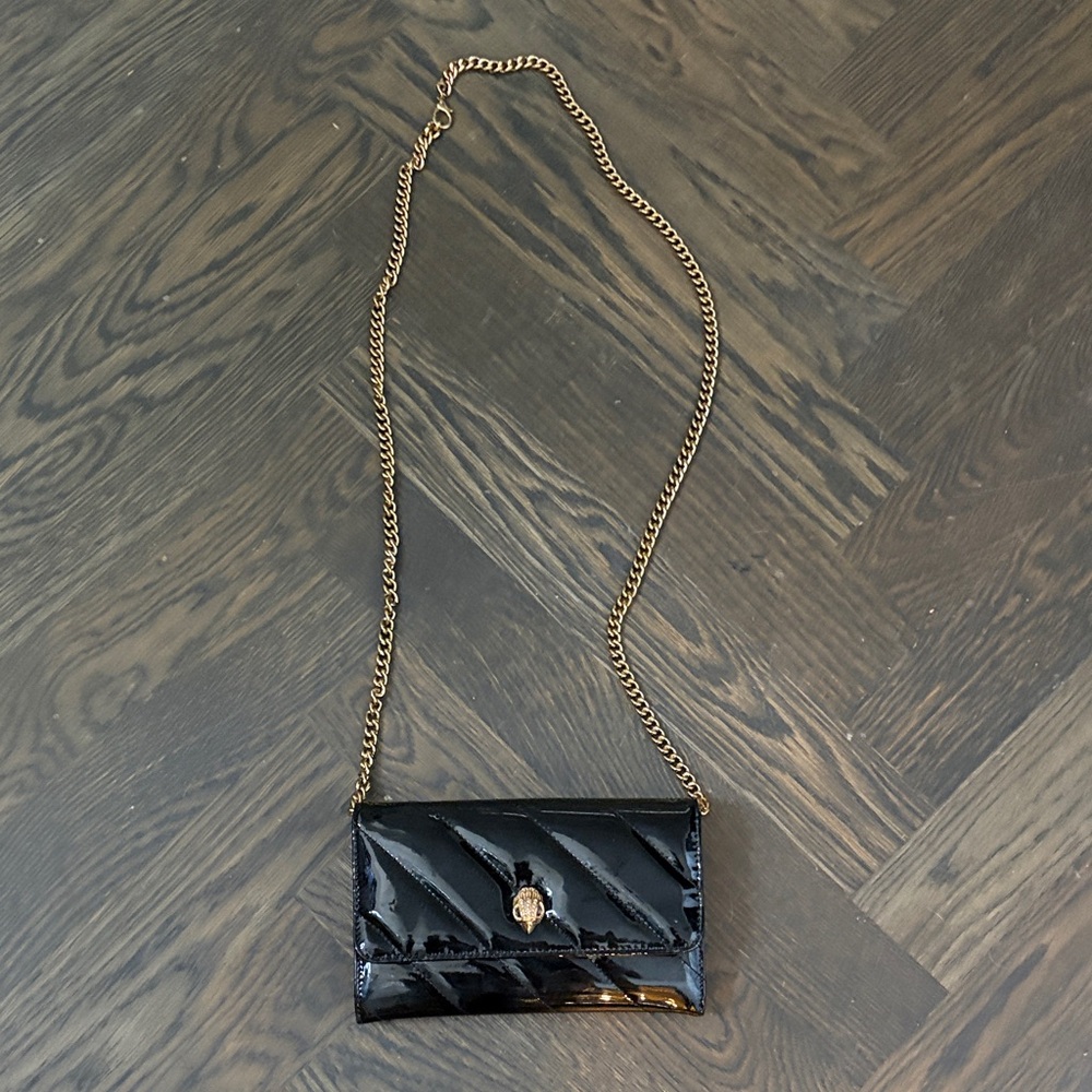 Kurt Geiger London patent leather quilted. Crossbody wallet gold